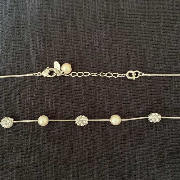 Monet faux pearl & rhinestone necklace with extender silver - Picture 6 of 6